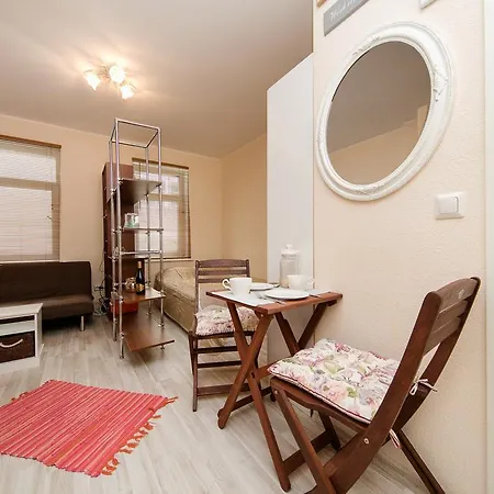 Small Apartment In Sikupilli Талин Екстериор снимка